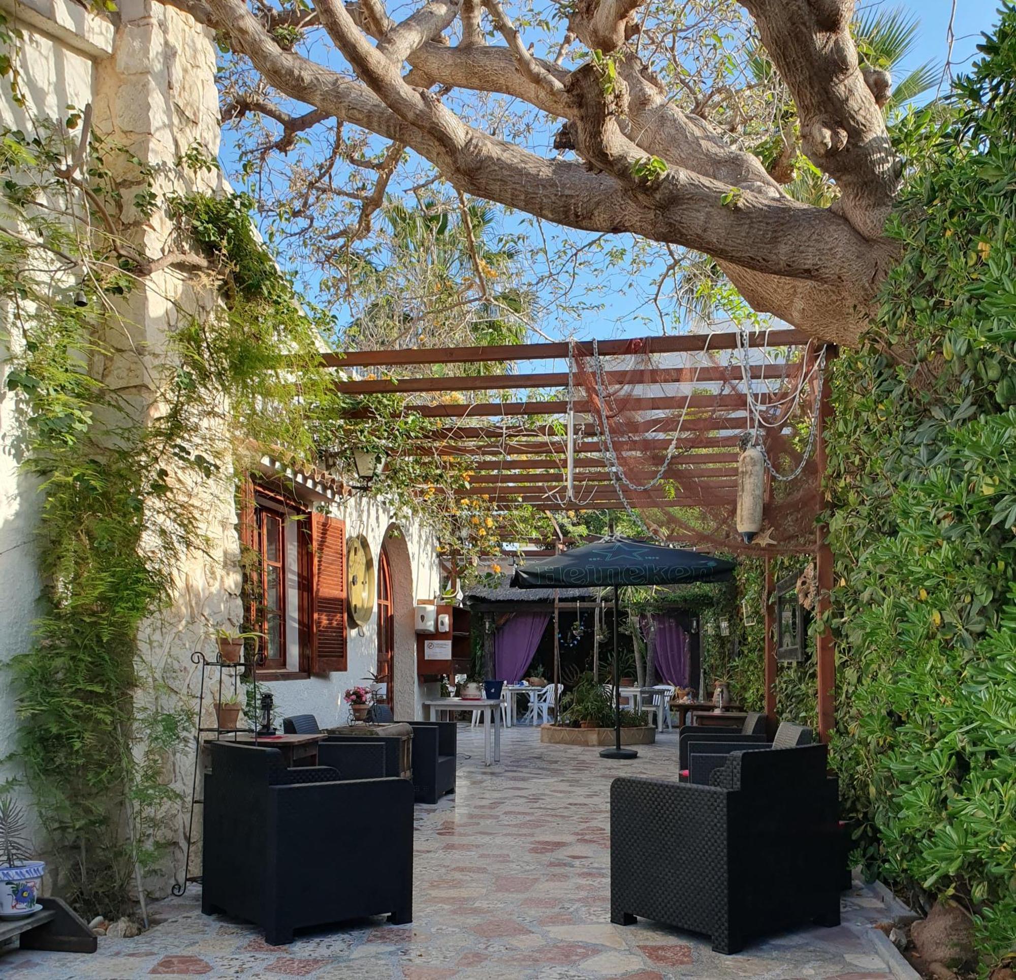 Hostal Mi Campana Denia Exteriör bild