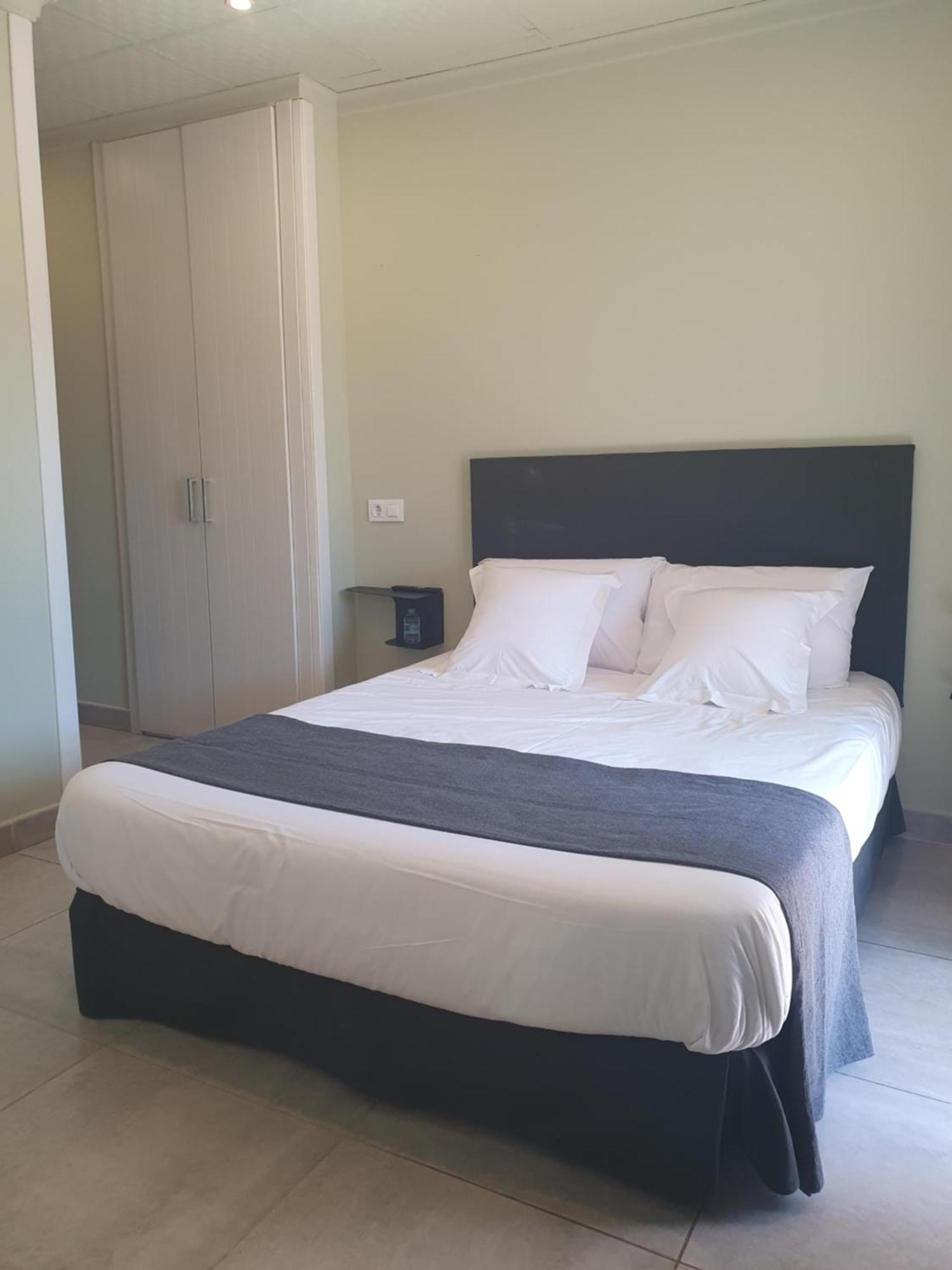 Hostal Mi Campana Denia Exteriör bild